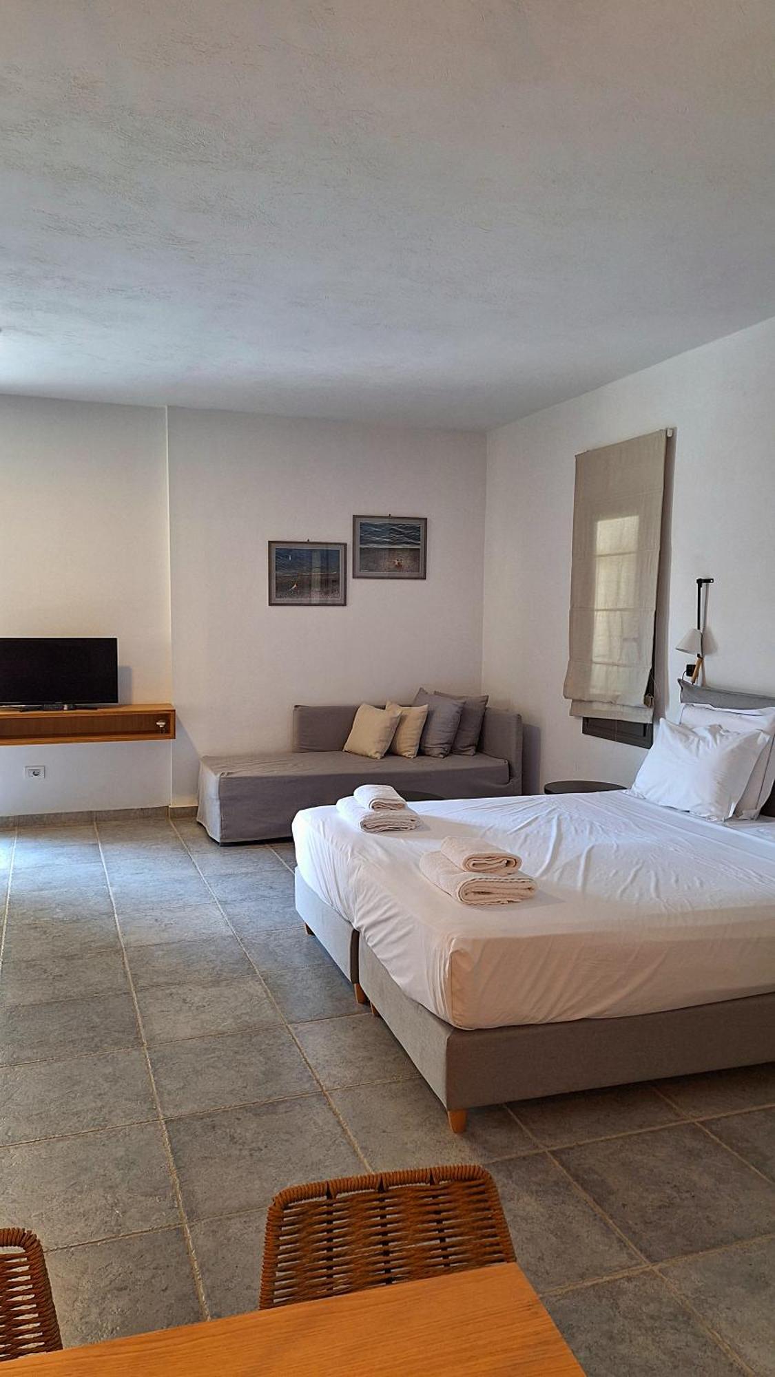 Margo Beach Hotel Gythio Exterior foto